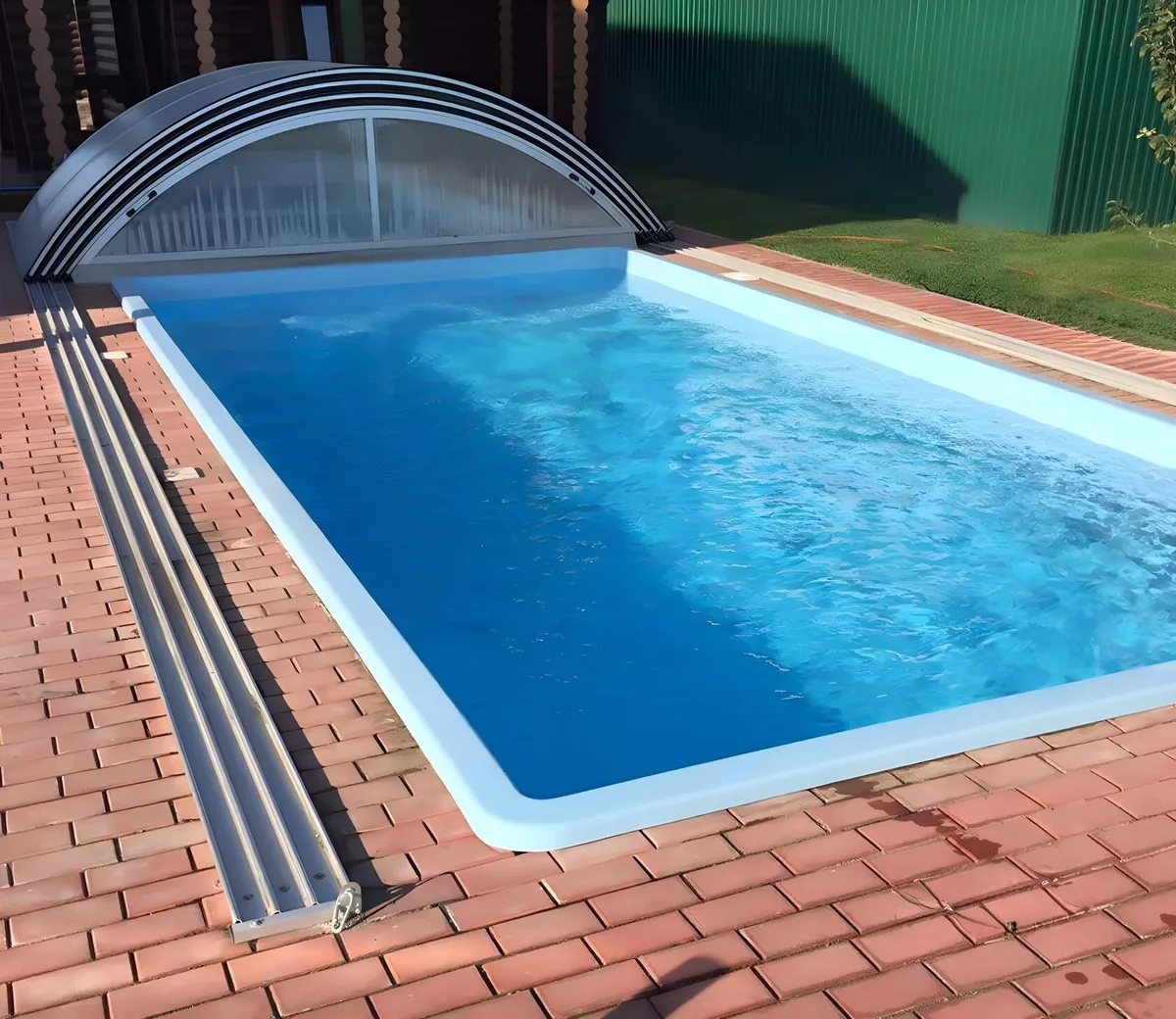 Laguna 7 — вечернее освещение в Ростове-на-Дону